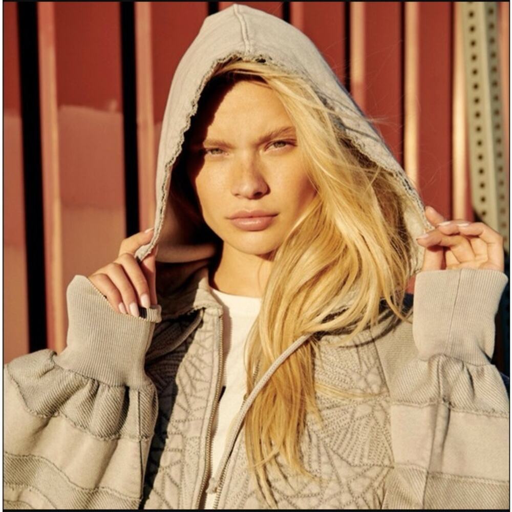 Free People Movement Juliet Quilted Gray Zip Up Jacket Sz. S - Picture 4 of 12